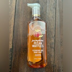 Bath & Body Works Pumpkin Pecan Waffles Hand Soap